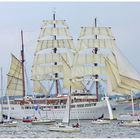 -- Windjammerparade ( 2 ) -- 28.6. Kieler Woche 2014 „Sea Cloud u. die kleinen Bewunderer"