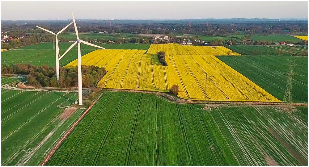 Windkraft und Hochspannung