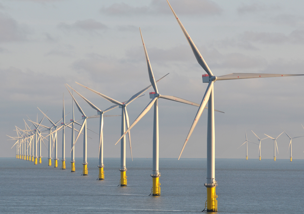 Windkraftanlage vor der Küste Großbritanniens