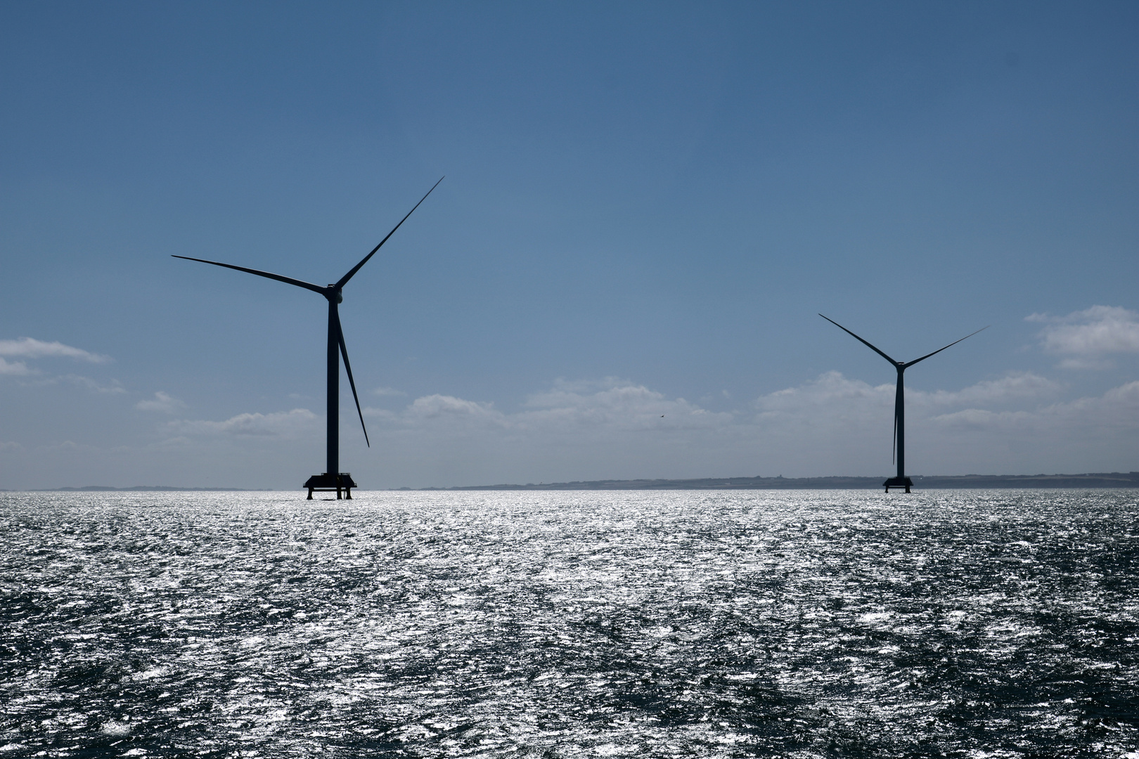 Windkraftanlagen im äußersten Westen des Limfjords...