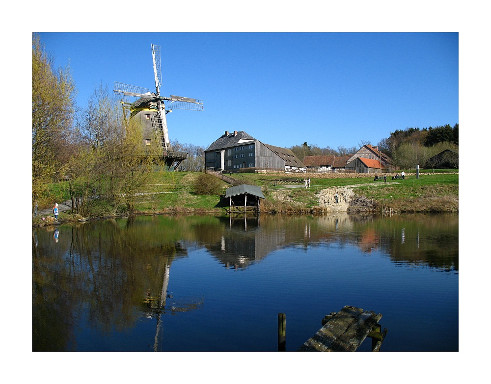 Windmühle am See