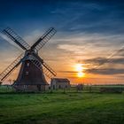 Windmühle bei Sonnenaufgang