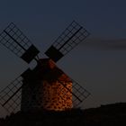 Windmühle im letzten Abendlicht