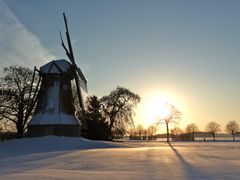 Windmühle im Sonnenuntergang