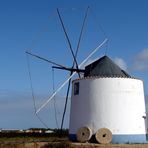 Windmühle in Portugal, auf dem Weg zur Algarve