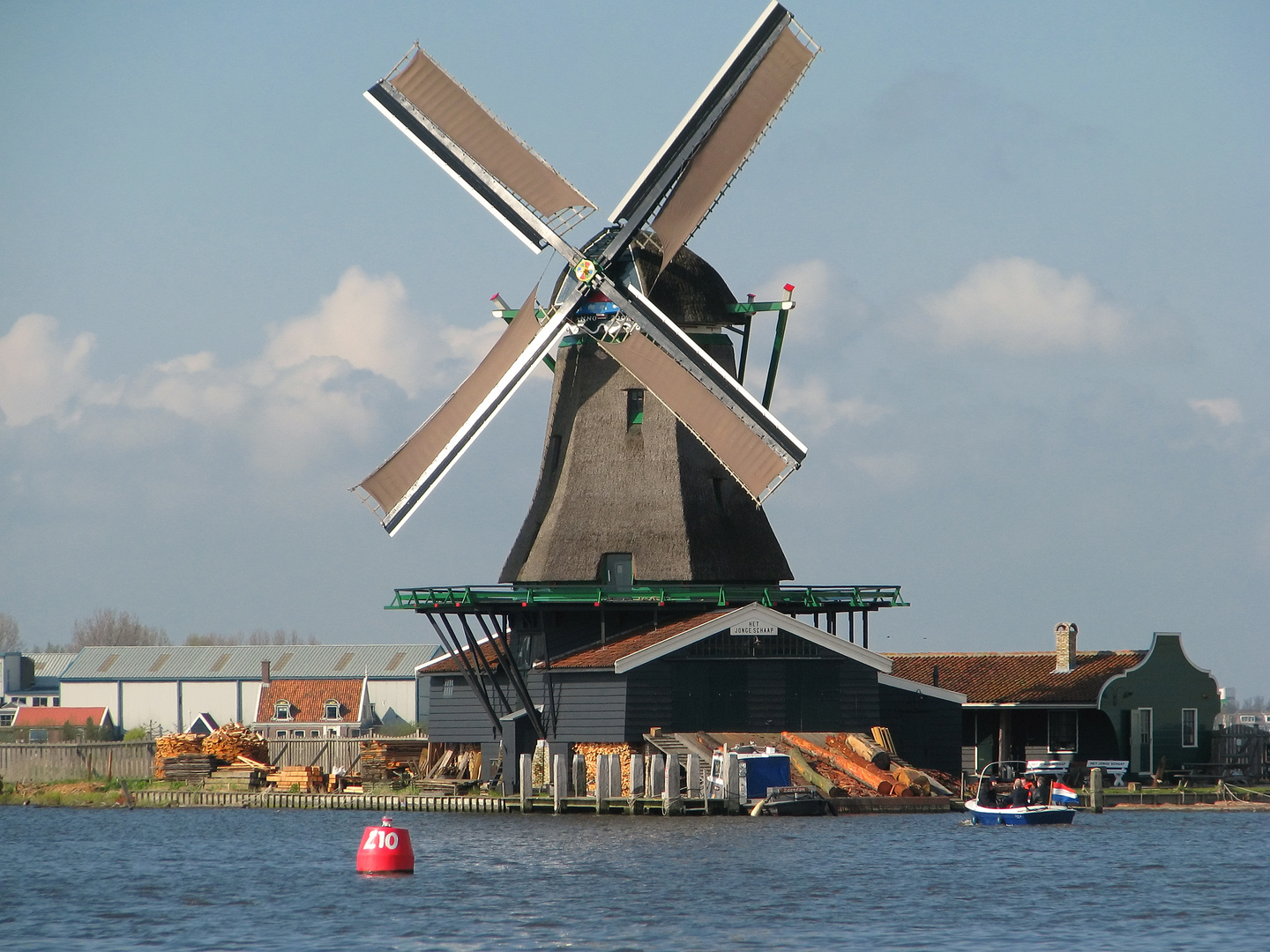 Windmühle in Zaanse-Haans.