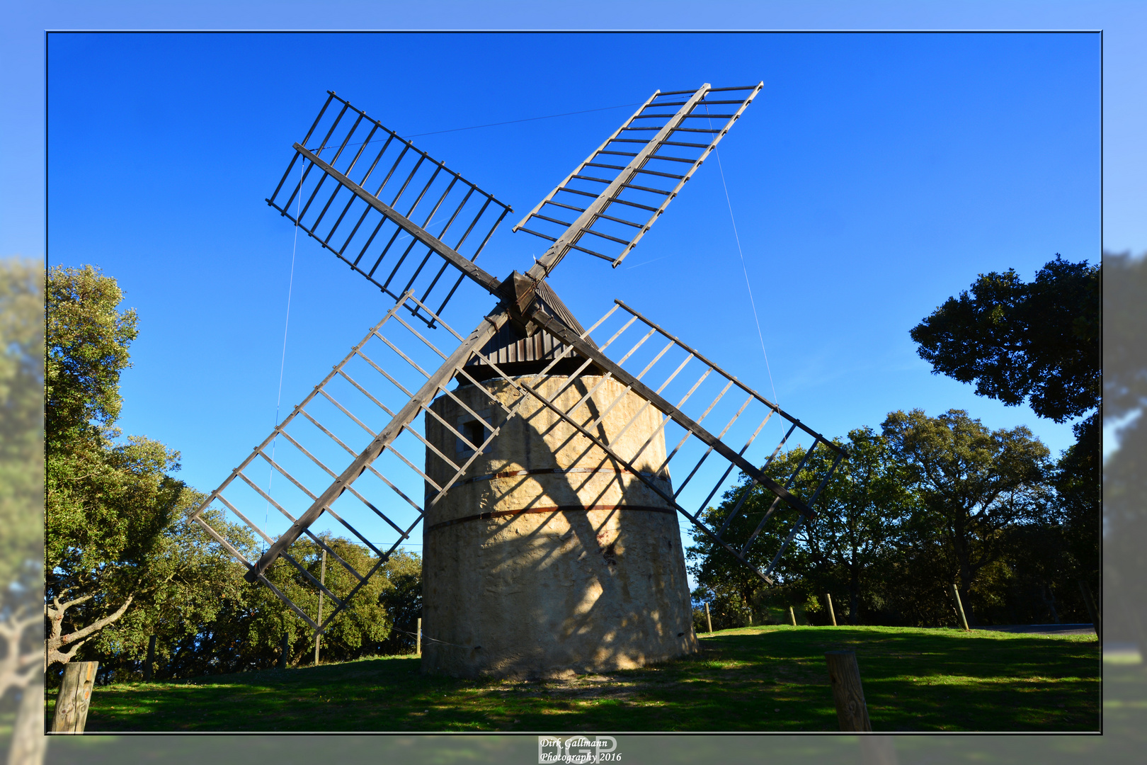 Windmühle von Ramatuelle (Côte D`Azur) auch Moulins de Paillas genannt.