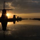 Windmühlen bei Sonnenaufgang