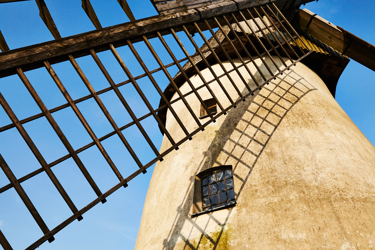 Windmühlenflügel "Auf der Höchte" (Hille) mit Schatten