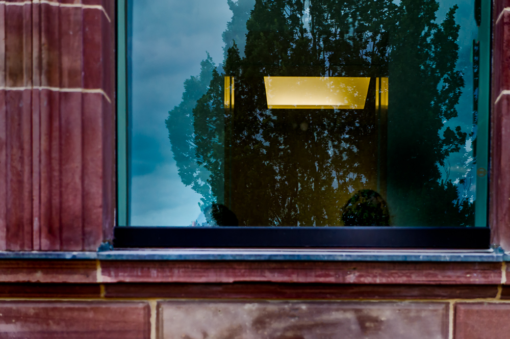 window.light.tree - and a head