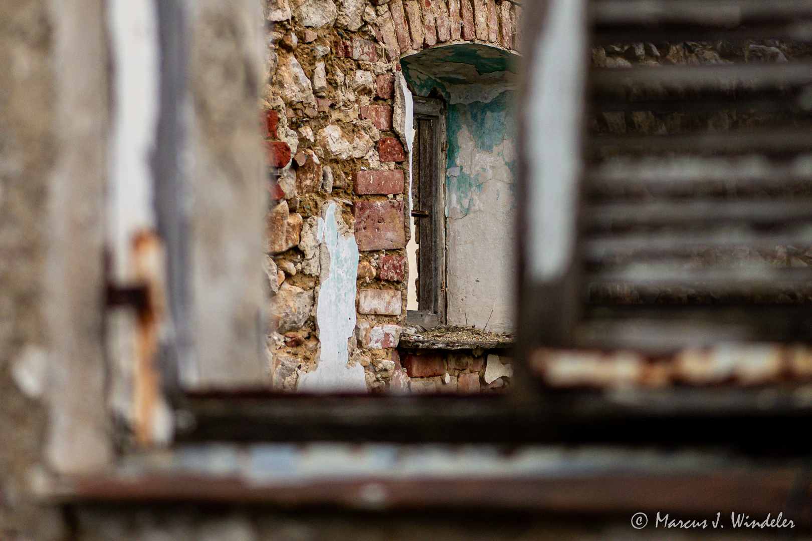 windows@lost places