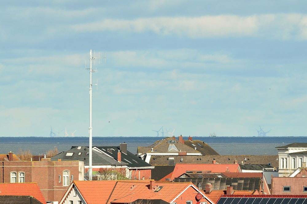 Windpark "Borkum Riff" in Richtung Helgoland, gesehen vom Dach der ehem. Signalstelle auf Borkum