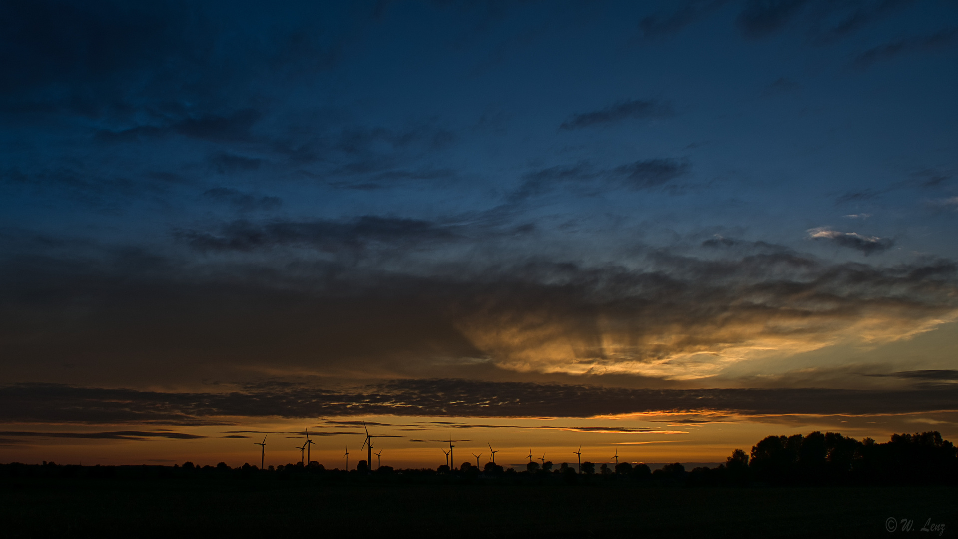 Windpark im Abendlicht