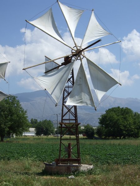 Windrad auf der Lassithi-Hochebene auf Kreta