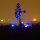 Windrad des Landschaftspark Duisburg bei Nacht