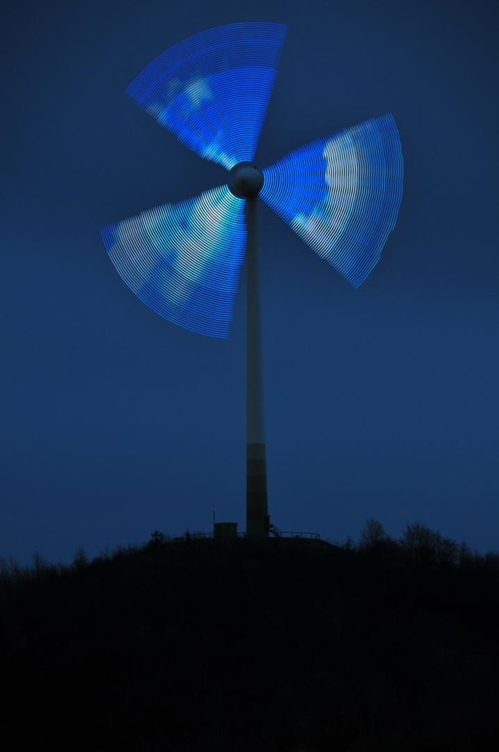 Windrad mit Leuchtdioden Bild 1
