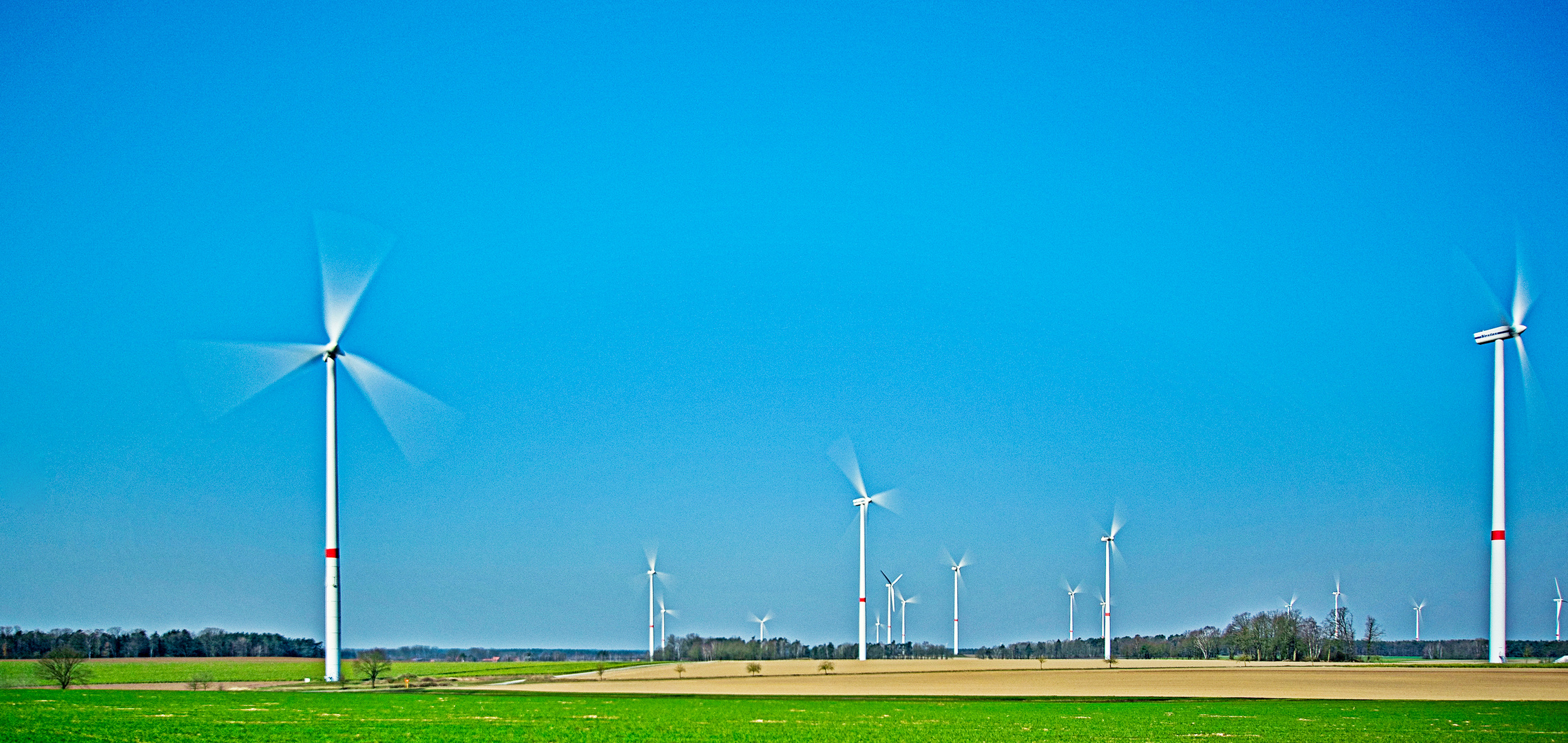 Windräder Foto & Bild | technik, motive, stromerzeugung Bilder auf ...