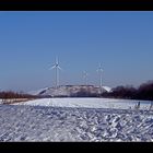 Windräder am ehemaligen Müllberg....