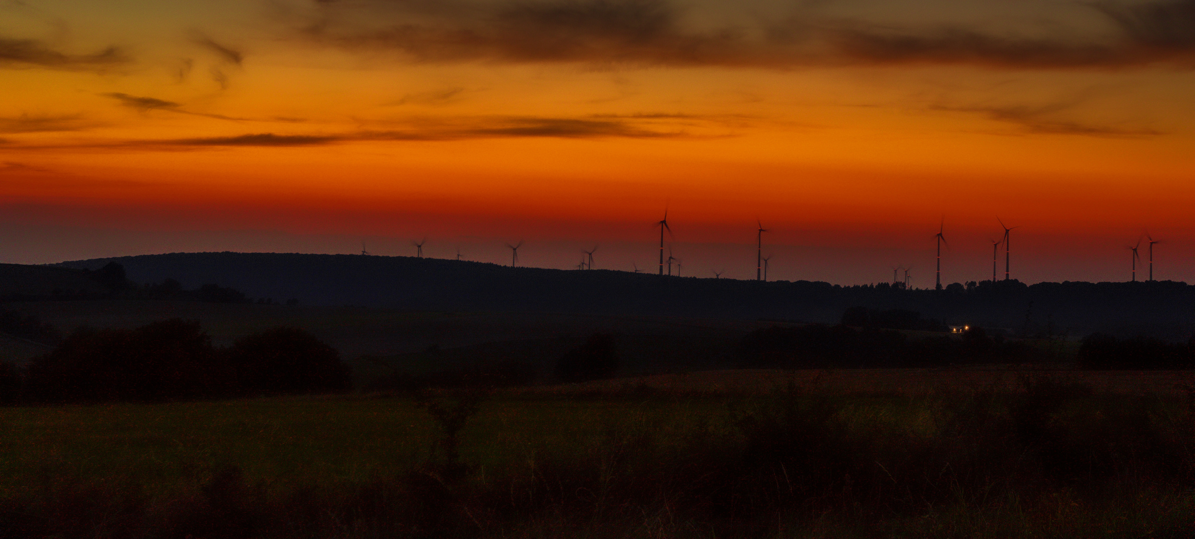 Windräder im Abendrot 001