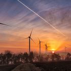 WINDRÄDER IM SONNENAUFGANG