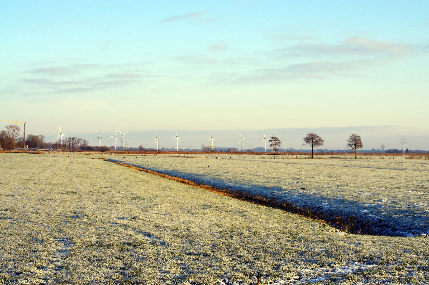 Windräder im Winter