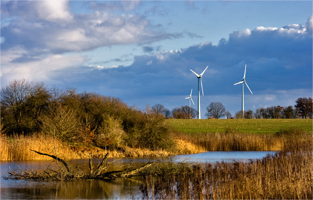 Windräder in Oberkrämer