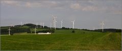 Windräder über dem Westerwald