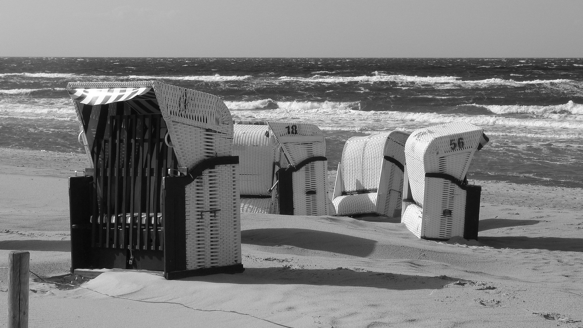 Windschief im Sand