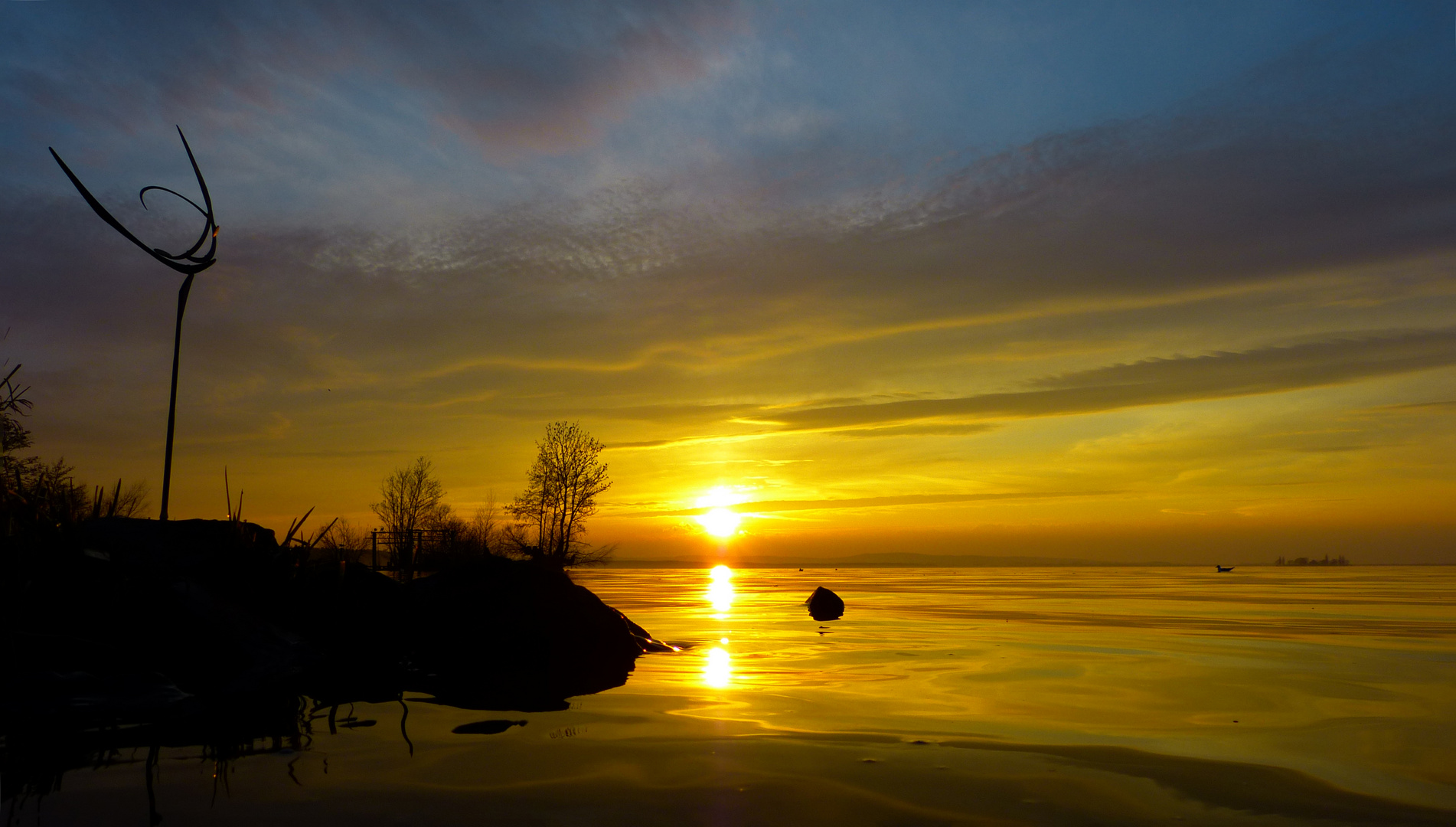 Windspiel in der Abendsonne