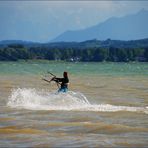 Windspiele: Kitesurfen