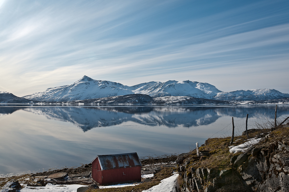 Windstille am Fjord