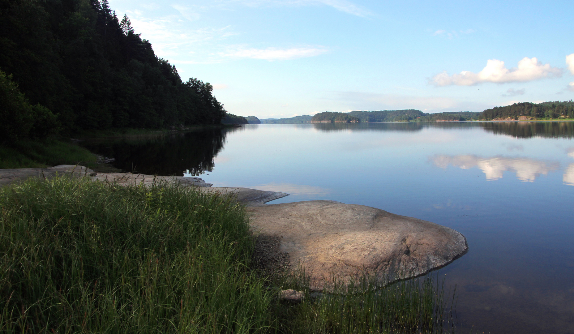 Windstille am See 