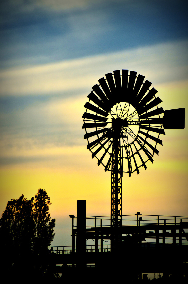 Windstille über Stahlwerk