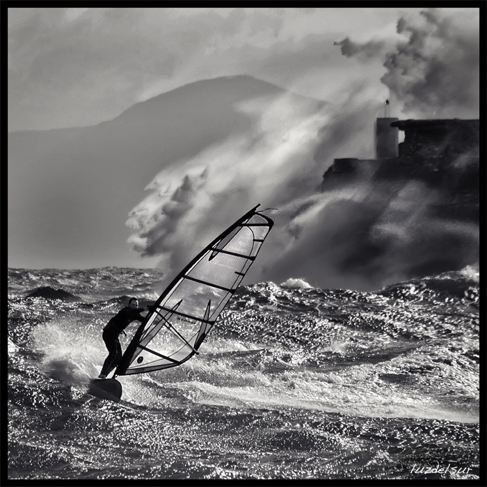 windsurf