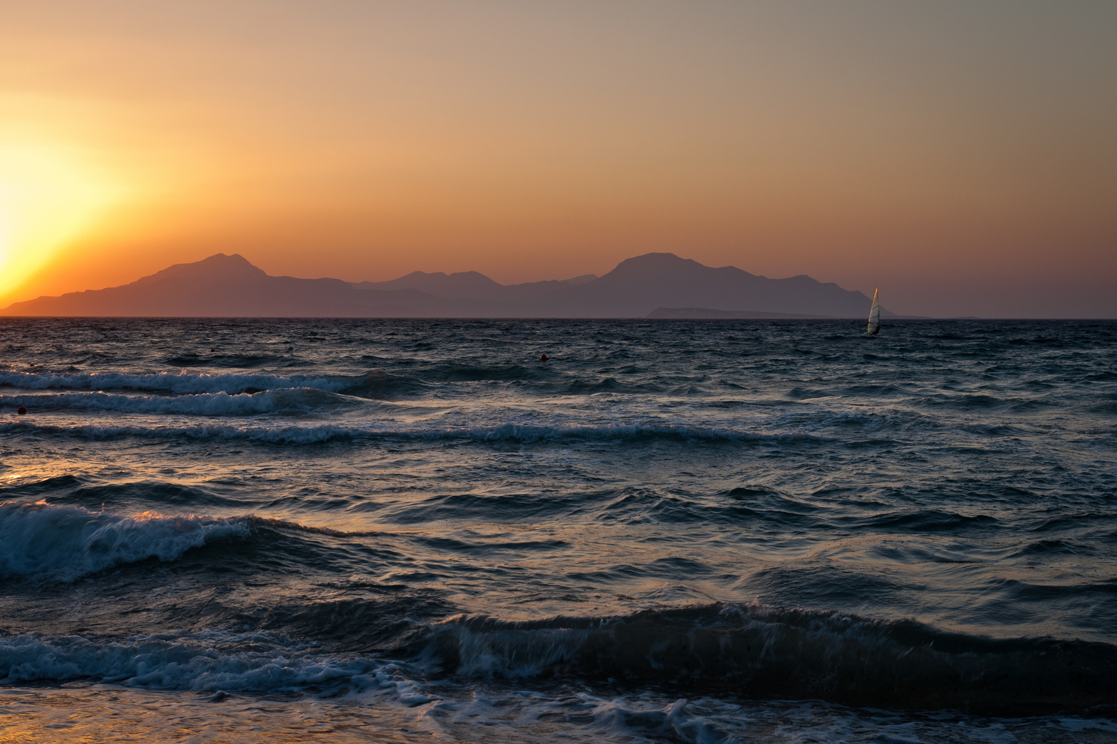 Windsurfer im Sonnenuntergang