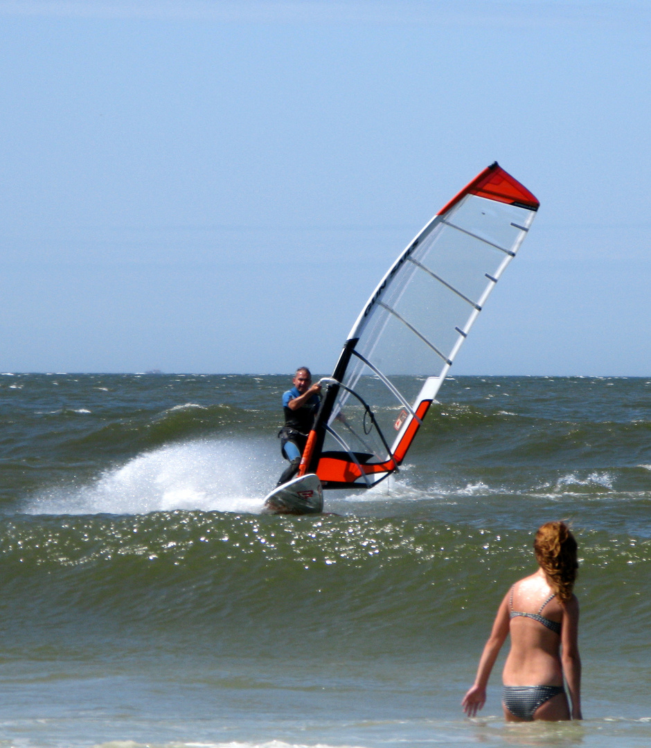 Windsurfer und ein Mädel