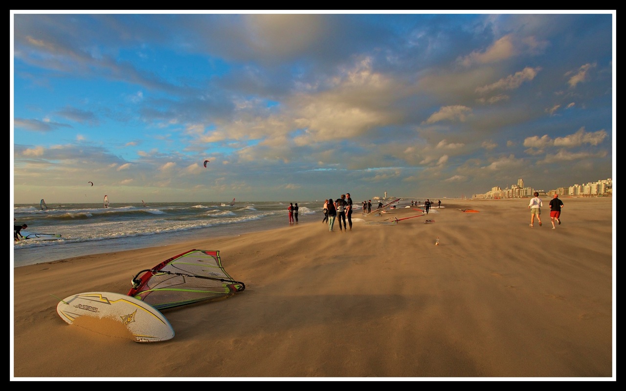 Windsurfers at Scheveningen Beach