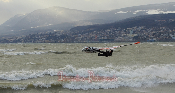 Windsurfing- Neuenburgersee