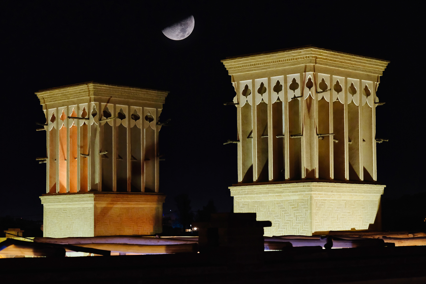 Windtürme in der Stadt Yazd (Iran)