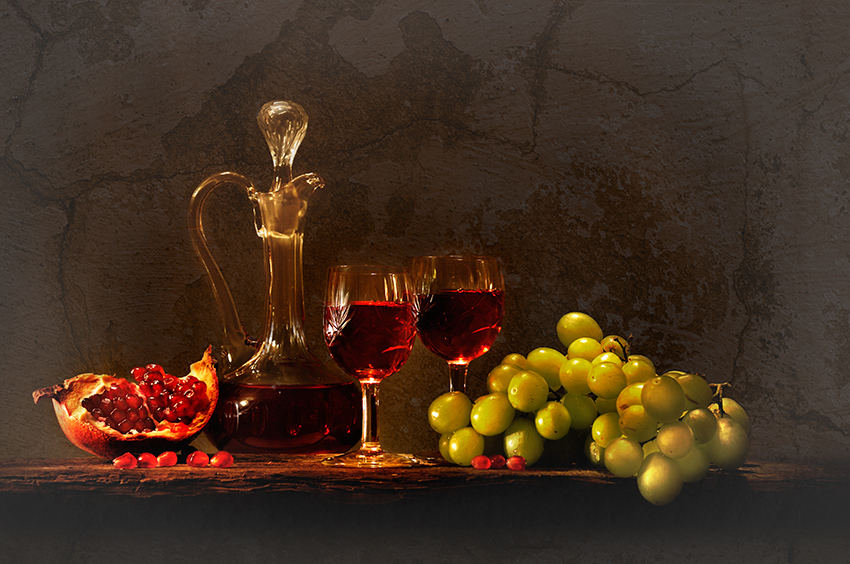 Wine, grapes and pomegranate