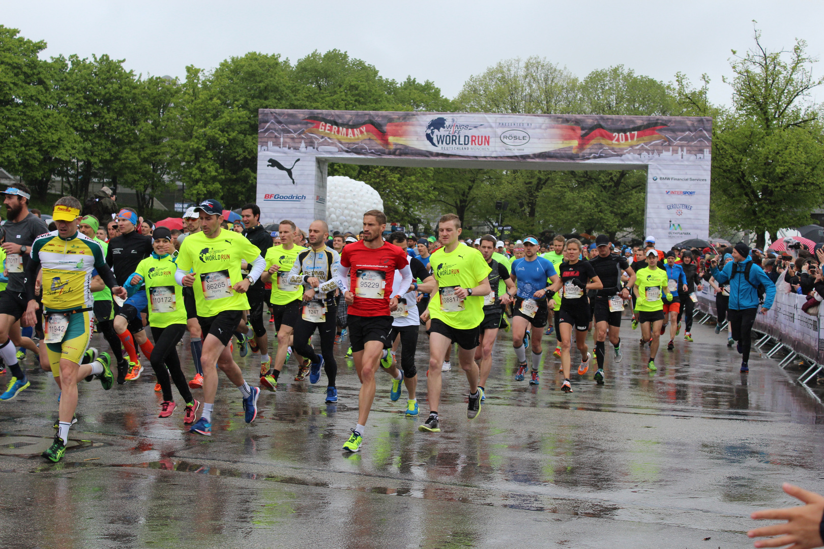 WINGS FOR LIFE WORLDRUN DEUTSCHLAND MÜNCHEN 2017-Läufer.