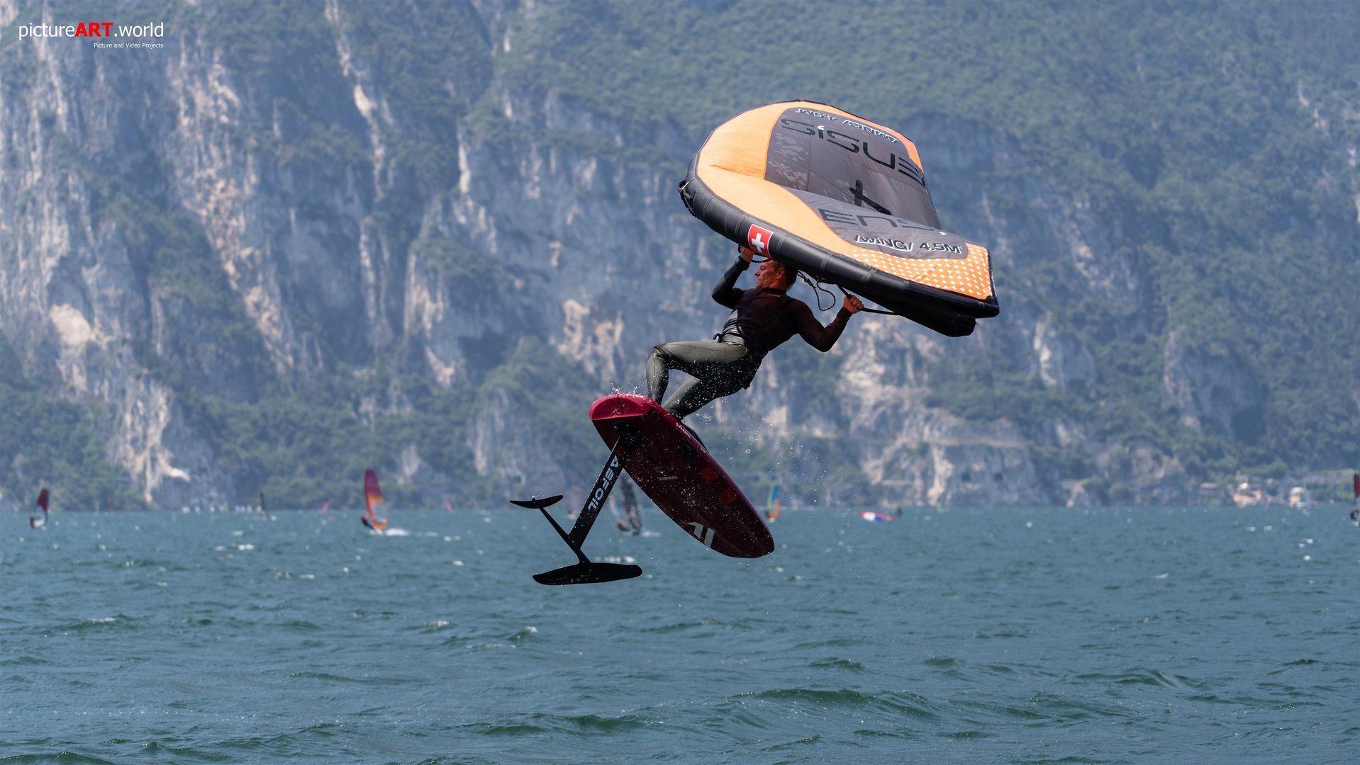 Wingsurfen / Windsurfen Gardasee Torbole