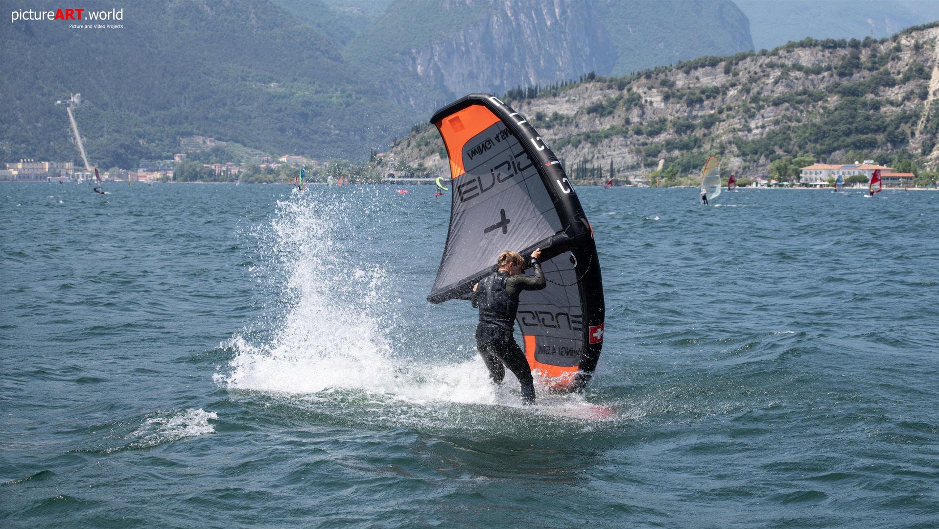 Wingsurfen / Windsurfen Gardasee Torbole