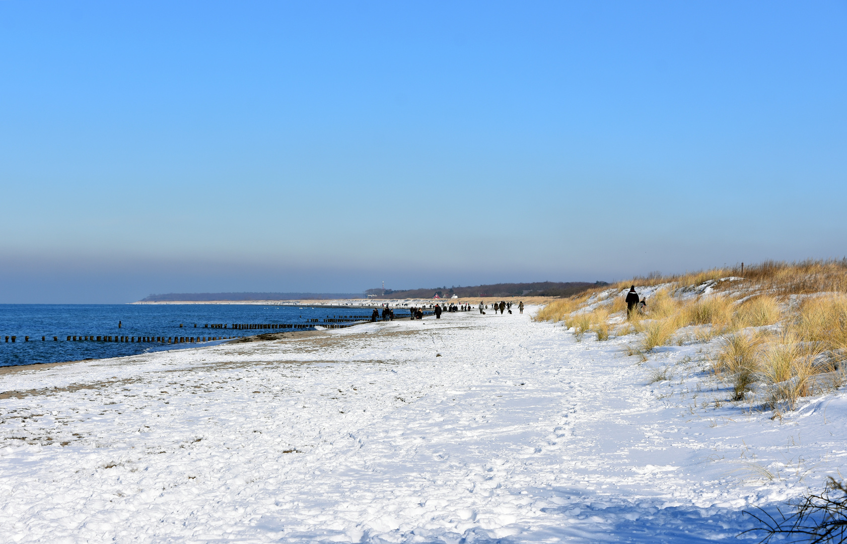 Winter 2021 am Strand zwischen Hohe Düne und Markgrafenheide
