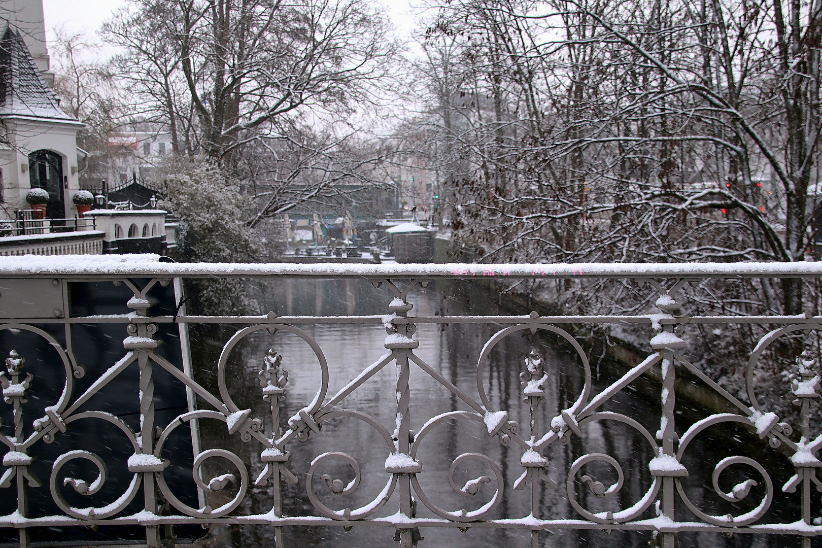 Winter am Kanal