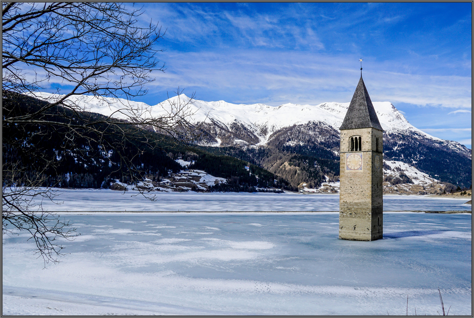 Winter am Reschensee