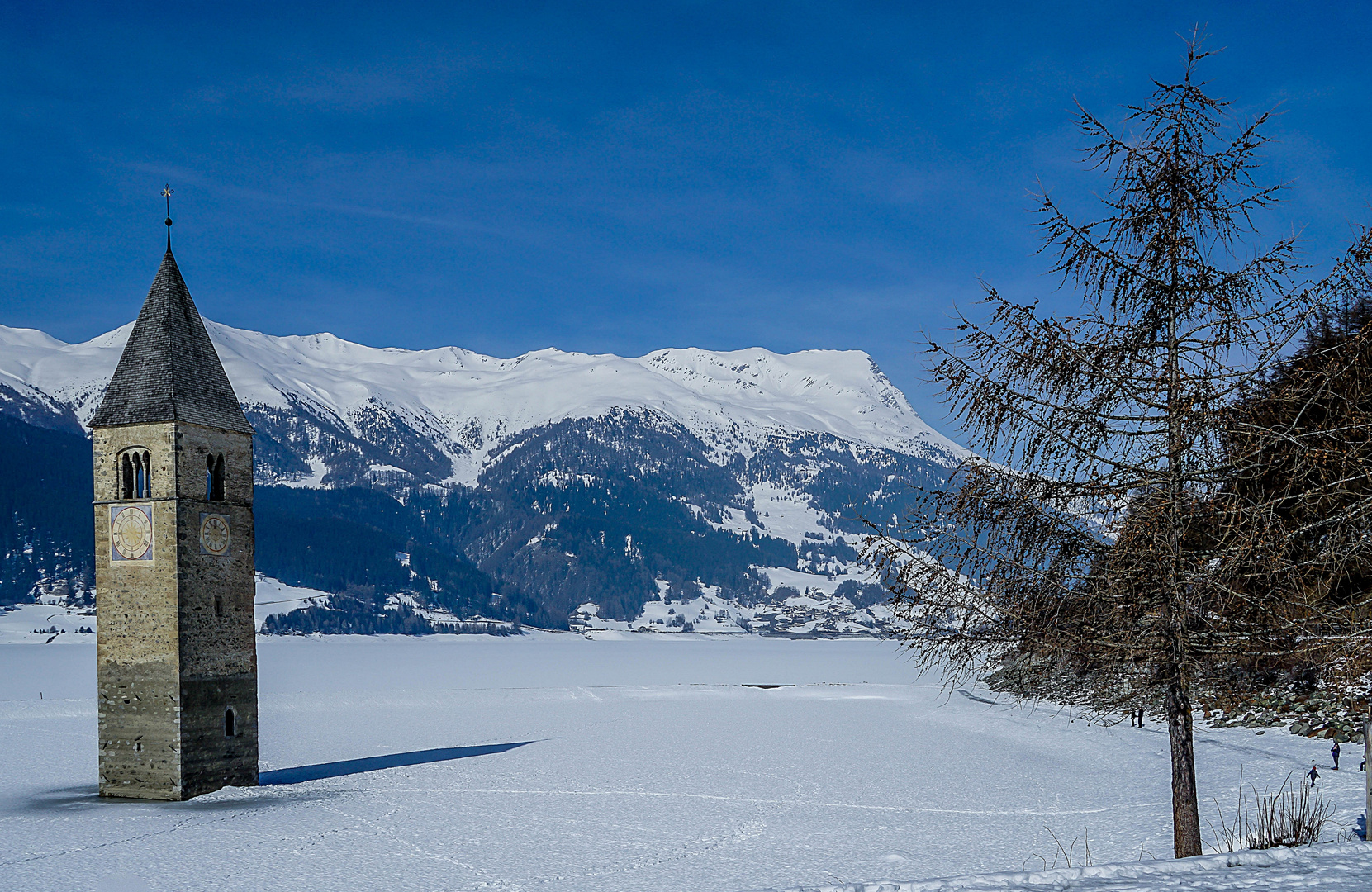 Winter am Reschensee