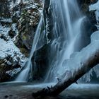 Winter am Wasserfall