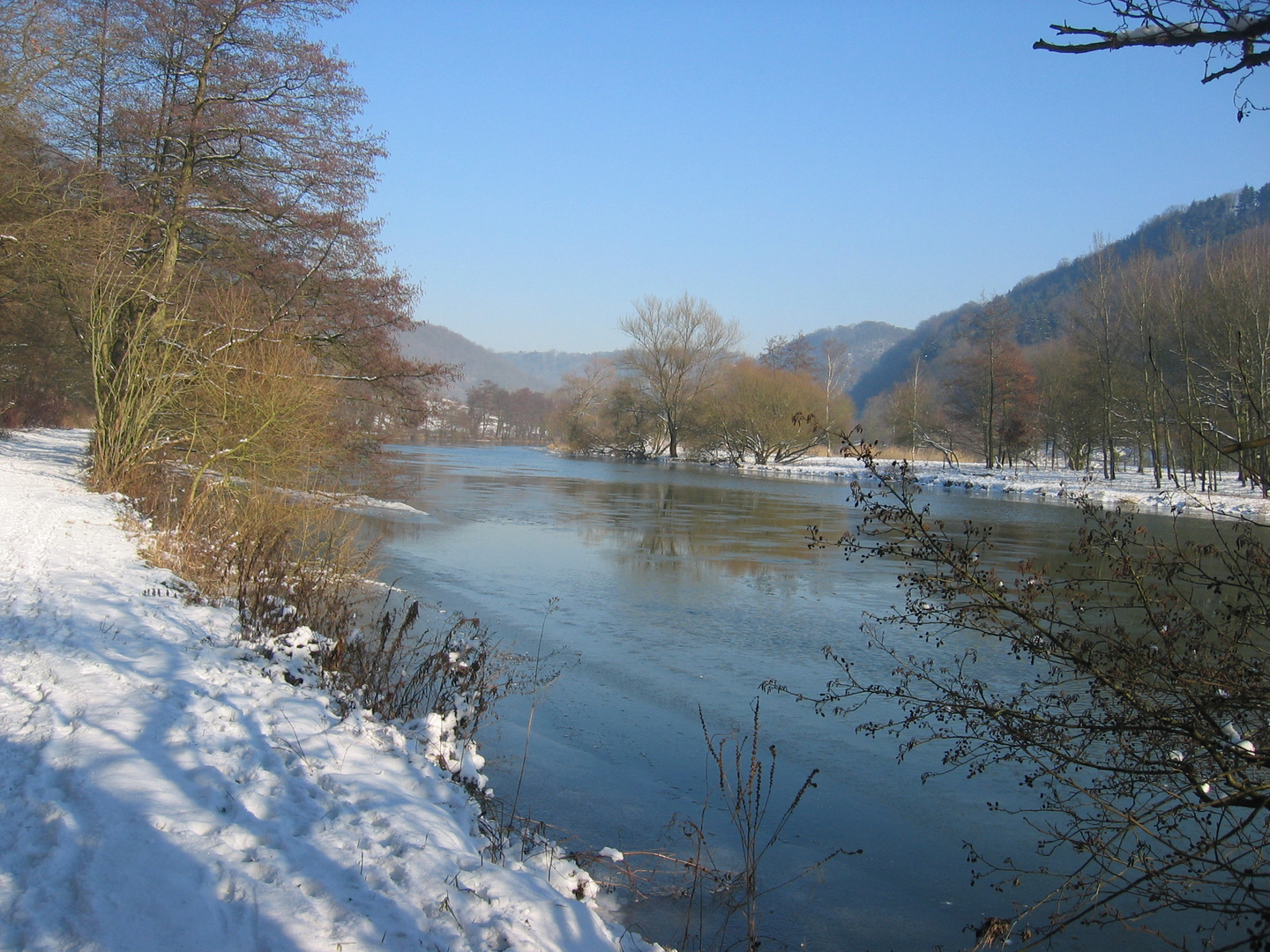 Winter an der Lahn