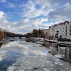 Winter an der Spree in Berlin